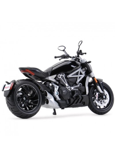 Ducati X Diavel S 1:12 Model Motosiklet Ducati X Diavel S 1:12 Model Motosiklet