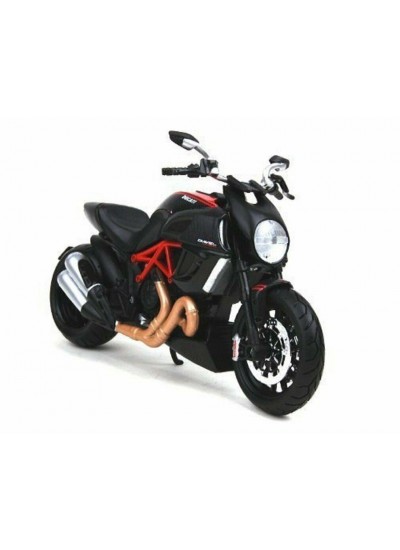 Ducati Diavel Carbon 1:12 Model Motosiklet Yap Boz Birleştir Ducati Diavel Carbon 1:12 Model Motosiklet Yap Boz Birleştir