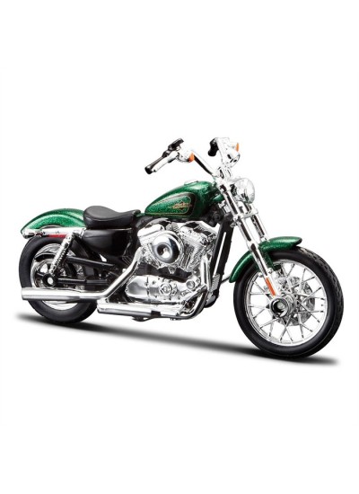 Harley Davidson 2012 XL 1200V Seventy-Two 1:18 Model Motosiklet
